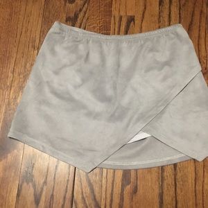 suede skort